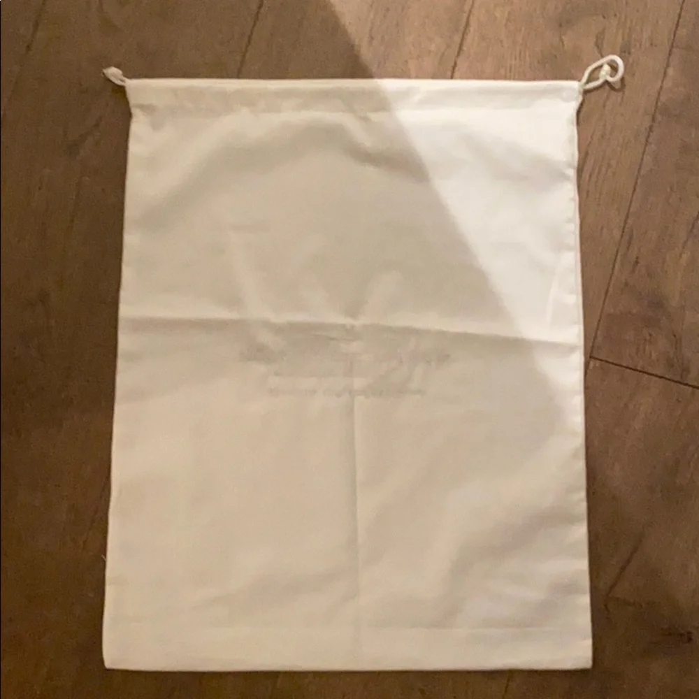 Park Hyatt Aviara white dustbag - 15.5